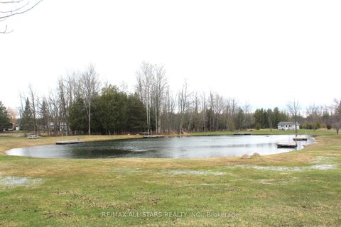 Photo 9 at 25472 Lakeridge Road, Pefferlaw, Georgina