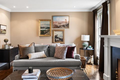 Photo 2 at 115 Inglewood Drive, Moore Park, Toronto