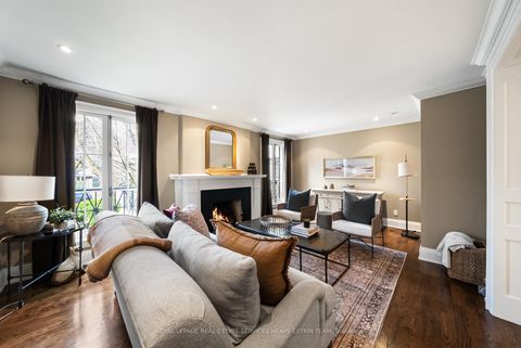 Photo 3 at 115 Inglewood Drive, Moore Park, Toronto