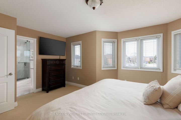 Photo 26 at 1539 Nipissing Court, Amberlea, Pickering