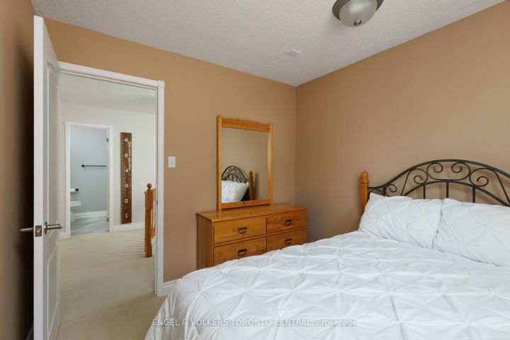 Photo 33 at 1539 Nipissing Court, Amberlea, Pickering