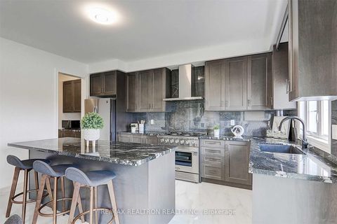 Photo 9 at 112 Connell Drive, Keswick North, Georgina