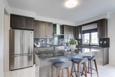 Photo 10 at 112 Connell Drive, Keswick North, Georgina