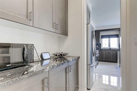 Photo 12 at 112 Connell Drive, Keswick North, Georgina