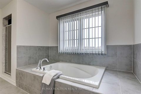 Photo 30 at 112 Connell Drive, Keswick North, Georgina