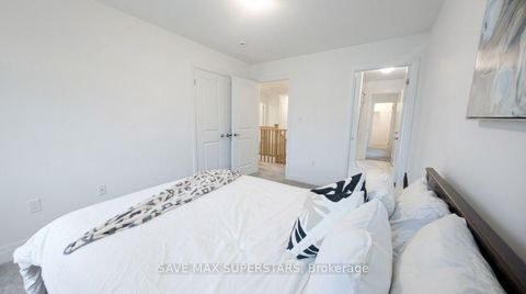 Photo 24 at 20 Paddington Grove, Rural Barrie Southwest, Barrie