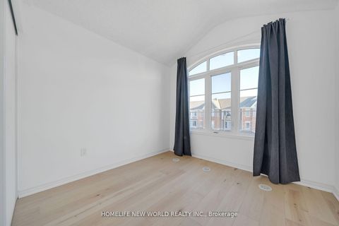 Photo 9 at 32 Fusilier Drive, Birchmount, Toronto