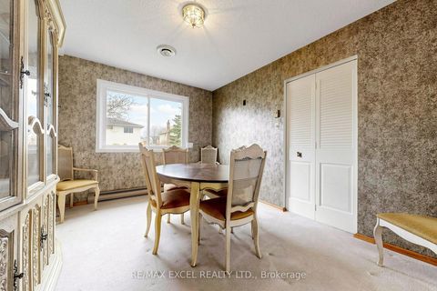 Photo 11 at 30 WAKEFIELD Crescent, L'Amoreaux, Toronto