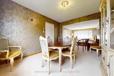 Photo 13 at 30 WAKEFIELD Crescent, L'Amoreaux, Toronto