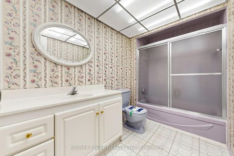 Photo 35 at 30 WAKEFIELD Crescent, L'Amoreaux, Toronto