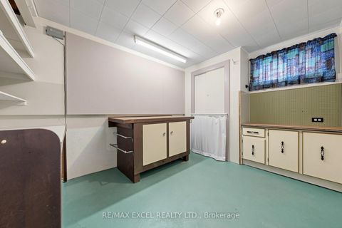 Photo 36 at 30 WAKEFIELD Crescent, L'Amoreaux, Toronto