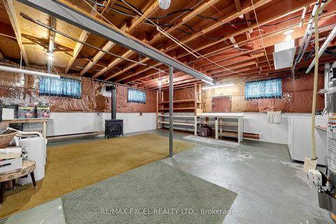 Photo 38 at 30 WAKEFIELD Crescent, L'Amoreaux, Toronto