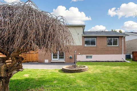 Photo 45 at 30 WAKEFIELD Crescent, L'Amoreaux, Toronto
