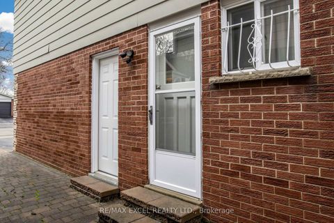 Photo 49 at 30 WAKEFIELD Crescent, L'Amoreaux, Toronto