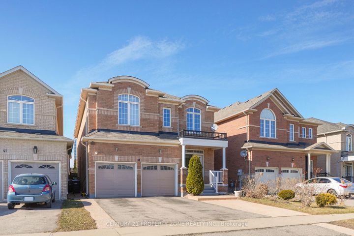 Photo 2 at 43 Alice Springs Crescent, Credit Valley, Brampton