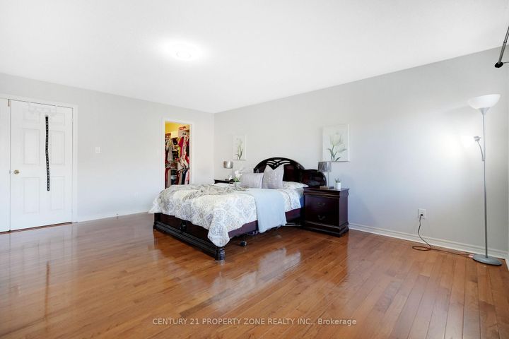 Photo 14 at 43 Alice Springs Crescent, Credit Valley, Brampton