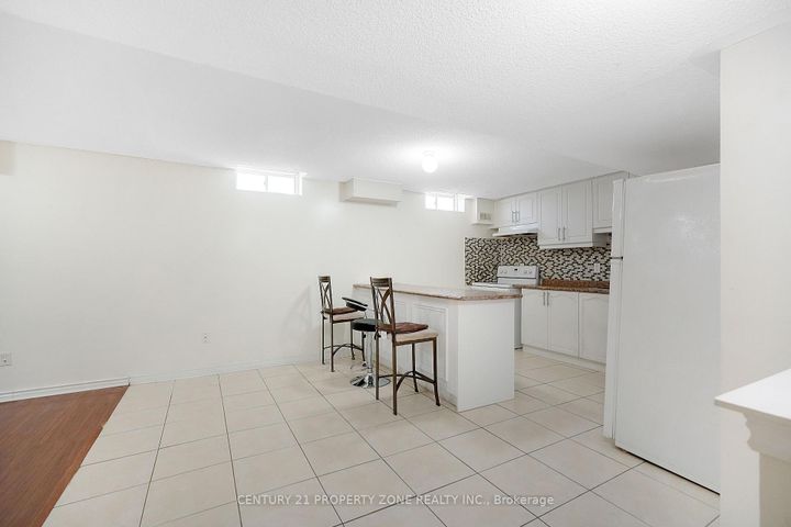 Photo 34 at 43 Alice Springs Crescent, Credit Valley, Brampton