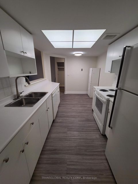 Photo 5 at 505 - 100 Observatory Lane, Observatory, Richmond Hill