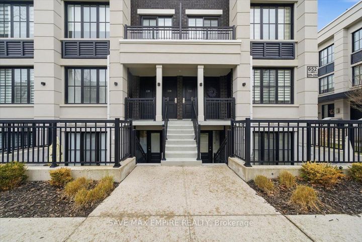 Photo 1 at 227 - 652 Cricklewood Drive, Mineola, Mississauga