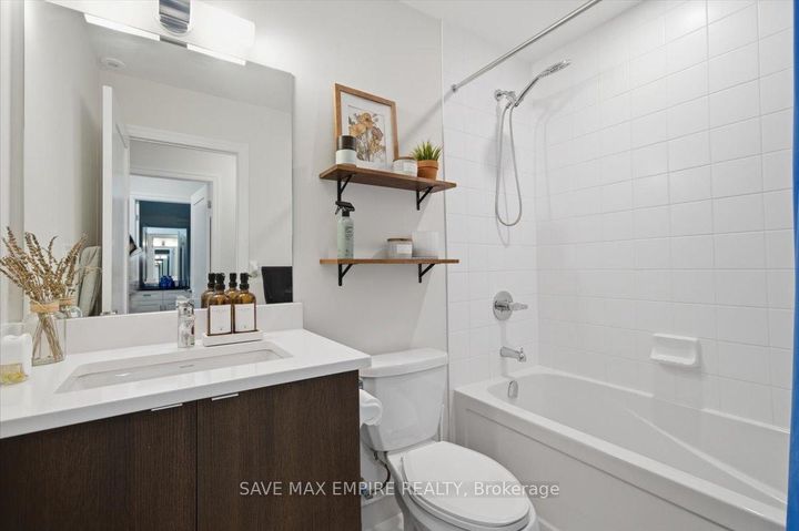 Photo 12 at 227 - 652 Cricklewood Drive, Mineola, Mississauga