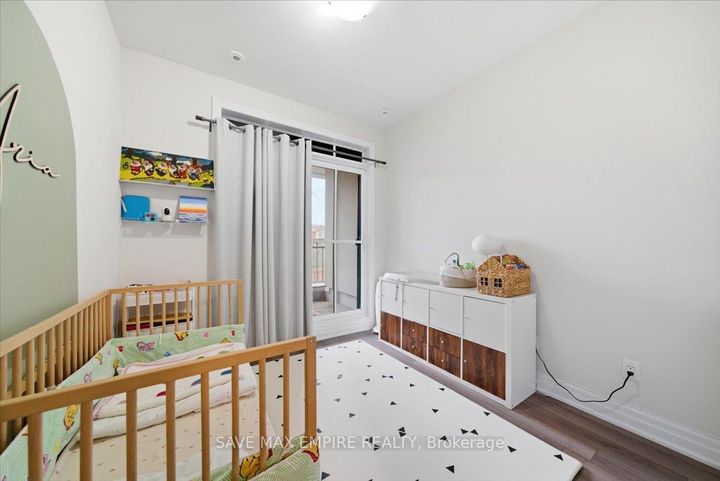 Photo 16 at 227 - 652 Cricklewood Drive, Mineola, Mississauga