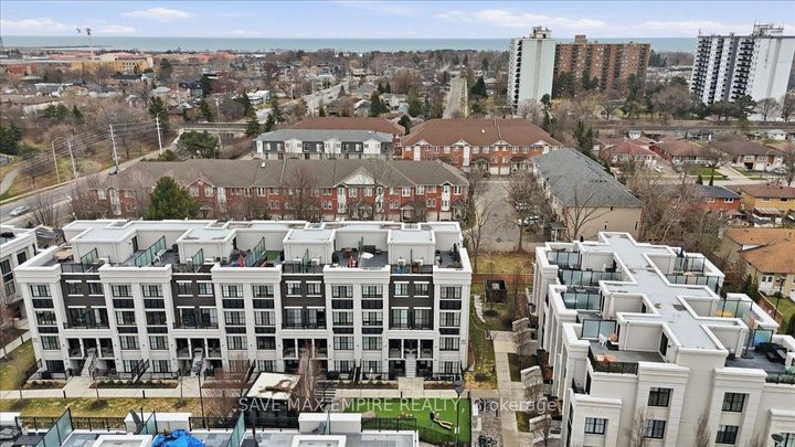 Photo 19 at 227 - 652 Cricklewood Drive, Mineola, Mississauga