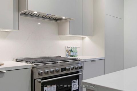 Photo 7 at 18 - 9R Clintwood Gate, Donalda, Toronto