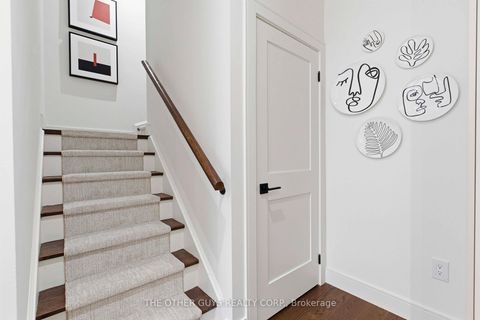 Photo 8 at 18 - 9R Clintwood Gate, Donalda, Toronto