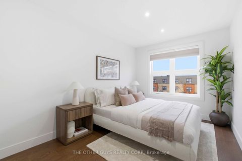 Photo 21 at 18 - 9R Clintwood Gate, Donalda, Toronto