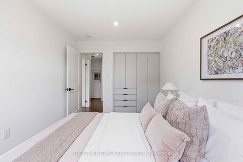 Photo 22 at 18 - 9R Clintwood Gate, Donalda, Toronto