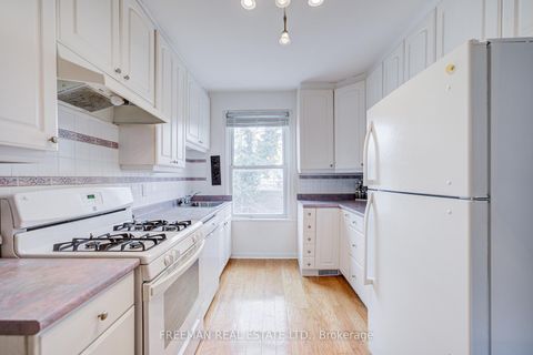 Photo 9 at 617 Clinton Street, Annex, Toronto