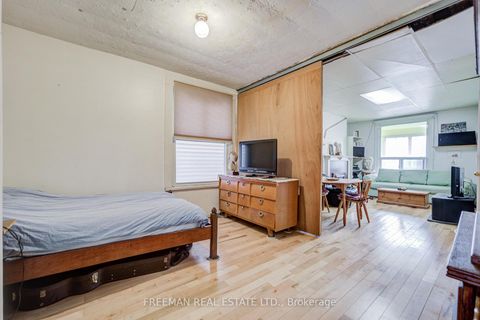 Photo 18 at 617 Clinton Street, Annex, Toronto