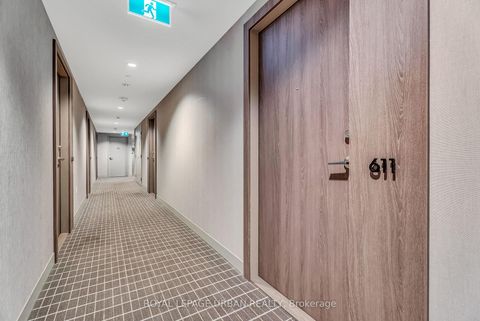 Photo 4 at 611 - 27 Bathurst Street, Waterfront Communities C1, Toronto