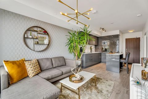 Photo 11 at 611 - 27 Bathurst Street, Waterfront Communities C1, Toronto
