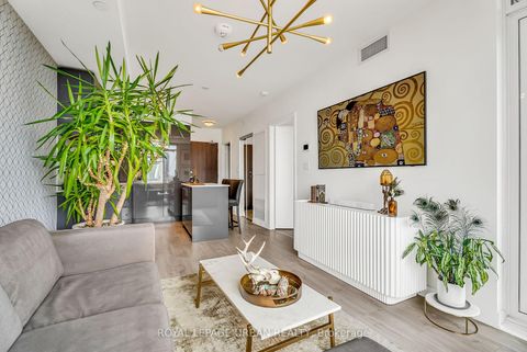Photo 12 at 611 - 27 Bathurst Street, Waterfront Communities C1, Toronto