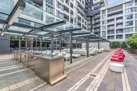 Photo 34 at 611 - 27 Bathurst Street, Waterfront Communities C1, Toronto