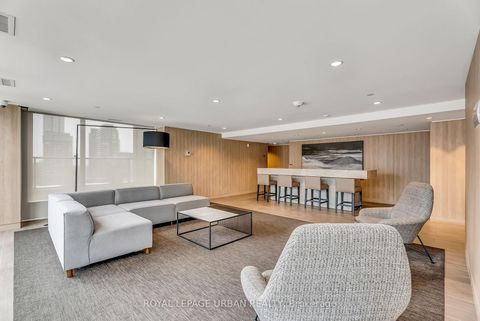 Photo 37 at 611 - 27 Bathurst Street, Waterfront Communities C1, Toronto