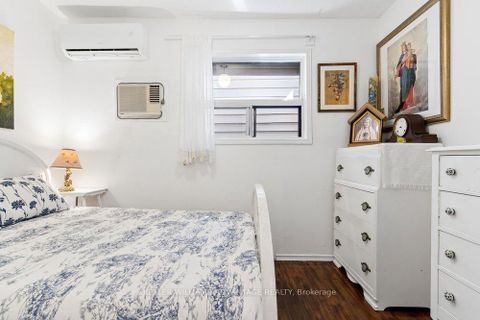 Photo 8 at 186 Cedric Avenue, Oakwood Village, Toronto