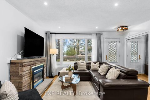 Photo 2 at 16 Lorne Street, Sutton & Jackson's Point, Georgina