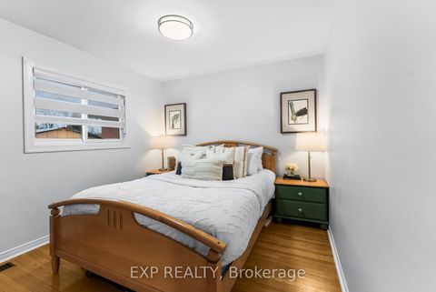 Photo 11 at 16 Lorne Street, Sutton & Jackson's Point, Georgina