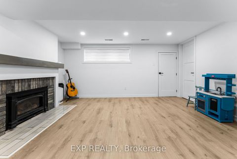 Photo 23 at 16 Lorne Street, Sutton & Jackson's Point, Georgina