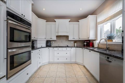 Photo 6 at 30 Birkhall Place N, Shore, Barrie