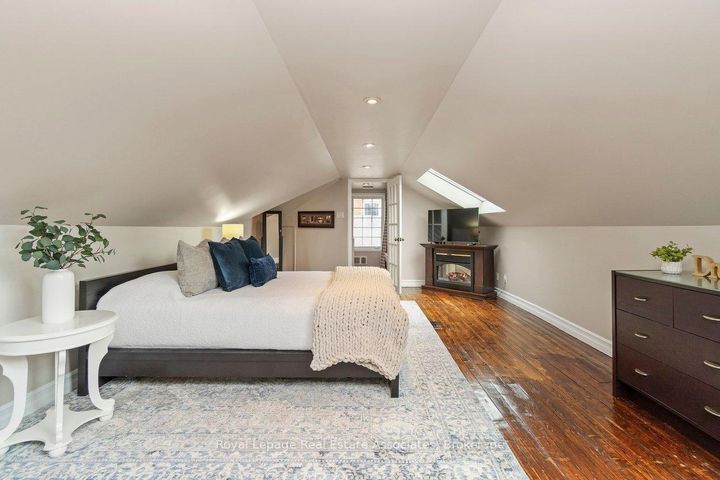 Photo 18 at 32 Craig Street, Downtown Brampton, Brampton