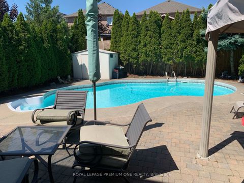 Photo 15 at 1370 Clarence Street, Sonoma Heights, Vaughan