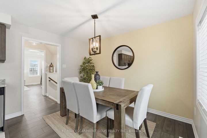 Photo 7 at 15 - 230 Avonsyde Boulevard, Waterdown, Hamilton