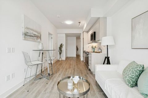 Photo 15 at 018 - 185 Deerfield Road, Central Newmarket, Newmarket