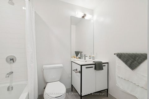 Photo 27 at 018 - 185 Deerfield Road, Central Newmarket, Newmarket