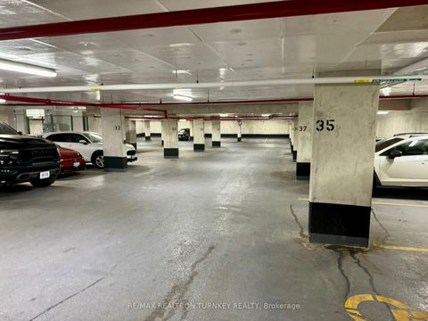 Photo 39 at 018 - 185 Deerfield Road, Central Newmarket, Newmarket