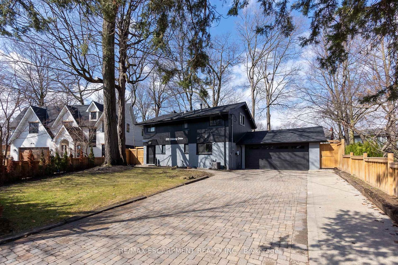 1915 Delaney Drive, Clarkson, Mississauga 2