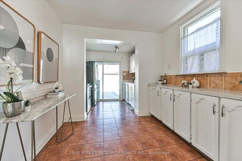 Photo 6 at 5 Regent Street, Eglinton West, Toronto